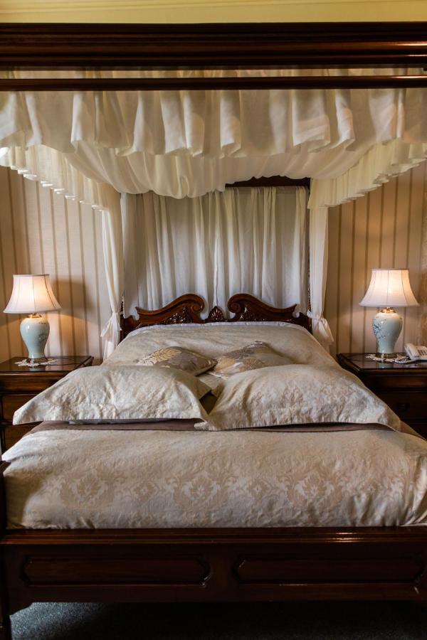 Ballinalacken Castle Country House Hotel Doolin Exteriör bild